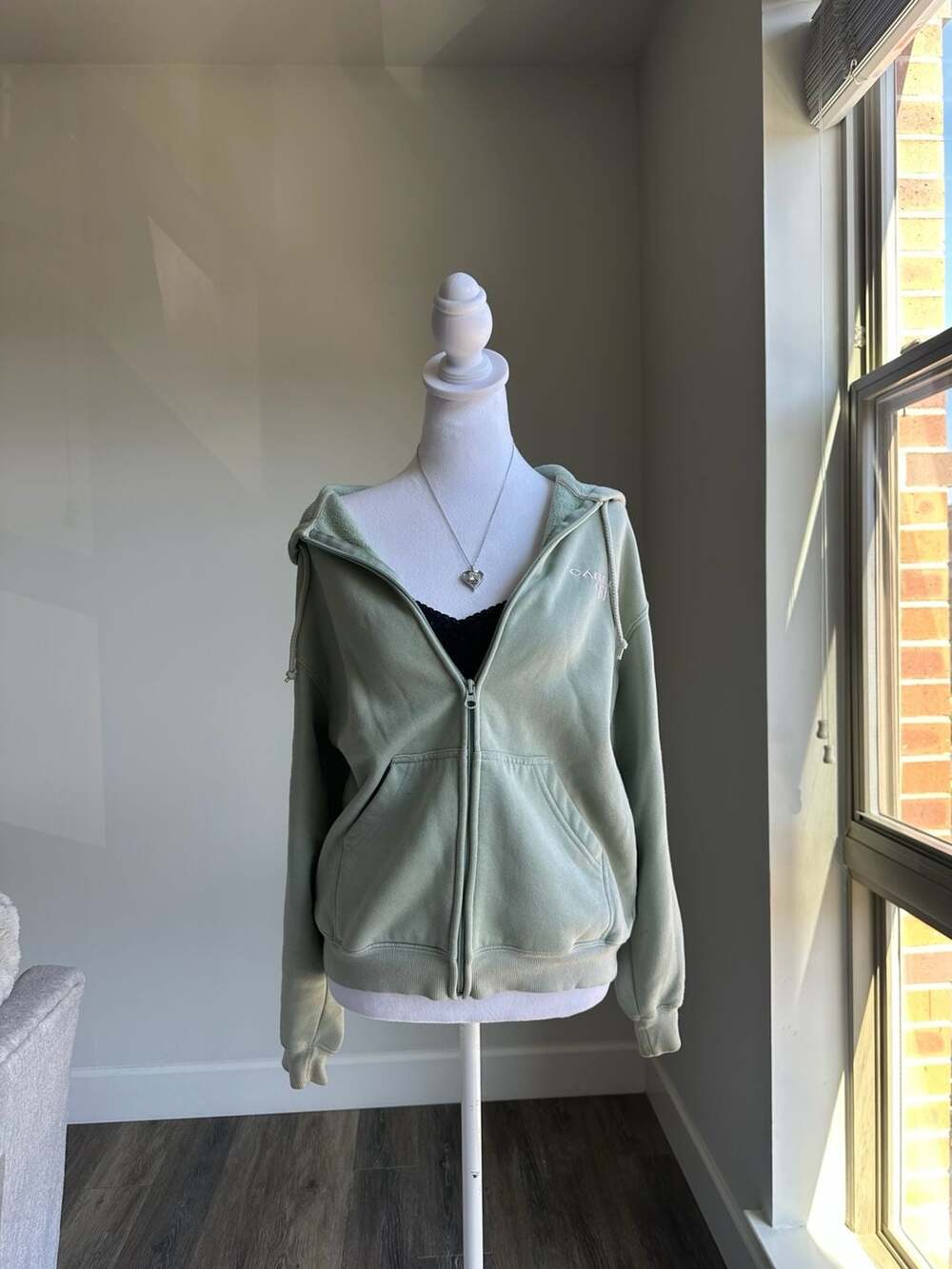 Cabela’s Full Zip Hoodie Size M Green Embroidered Logo